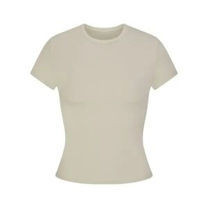 BB1. NWT SKIMS FITS EVERYBODY SHORT SLEEVE TSHIRT IN TALC